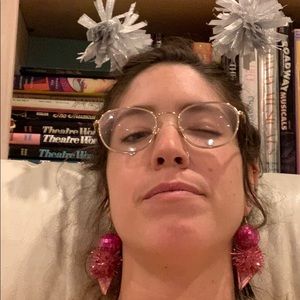 Meet your Posher, Martine